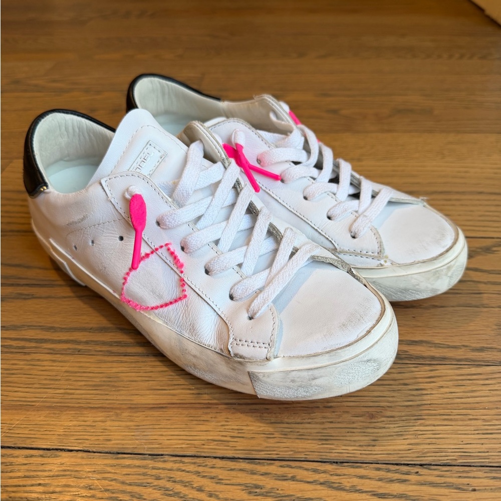 NWOT Philippe Model White w/pink accent Leather Sneakers EU 38 Designer Shoes